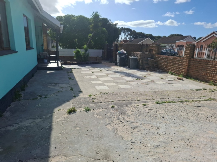 To Let 3 Bedroom Property for Rent in Vanguard Western Cape